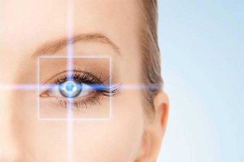 بعد از عمل لازک و لیزیک با توجه به توصیه پزشک تا چند روز باید از قطره چشم استفاده شود.