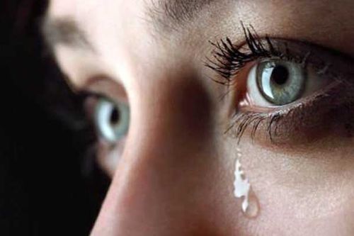 گریه بعد از عمل لازک باعث ایجاد هیچ مشکلی نمی شود.