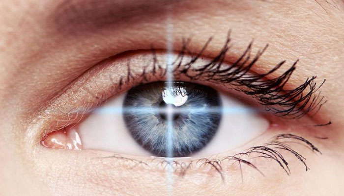 بینایی‌سنجی از متداول‌ترین روش‌های تشخیص آستیگمات است.