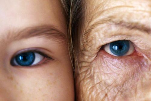 اکثر افراد با گذر سن دچار مشکلات بینایی مثل پیرچشمی می شوند.