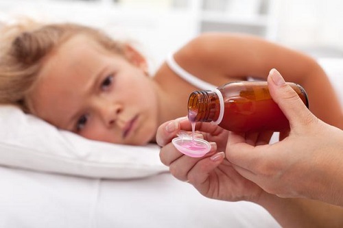 شربت تب کودکان می‌تواند باعث تغییر رفتار در کودک شود.