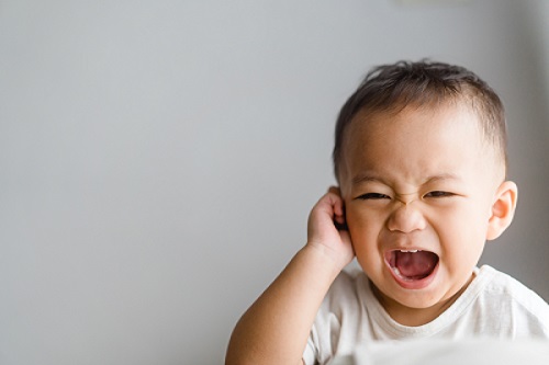 با توجه به شدت عفونت گوش کودک، هزینه درمان متفاوت است.
