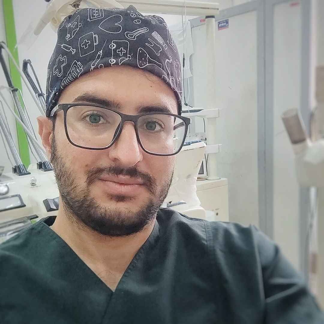 دکتر سید امیرفرهاد حسینی